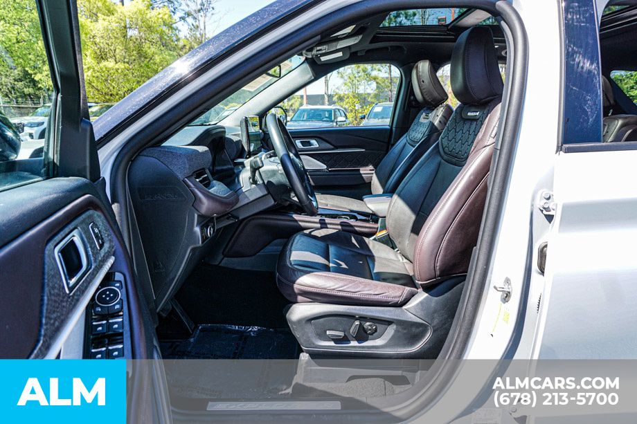 Used 2025 White Ford Platinum image 19