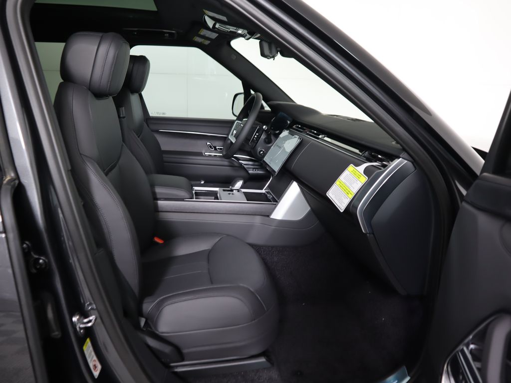 Thumbnail: 2025 Land Rover Range Rover - 21