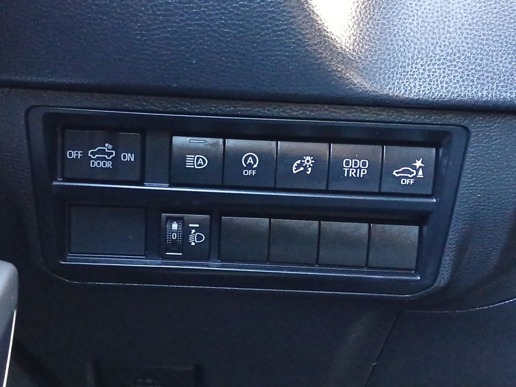 Used Car 2022 Toyota Tundra  Sr5 For Sale Under $35,000 In Austin, Texas