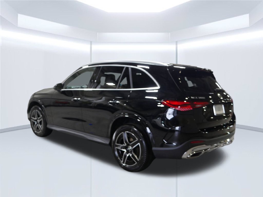 Thumbnail: 2026 Mercedes-Benz GLC - 3