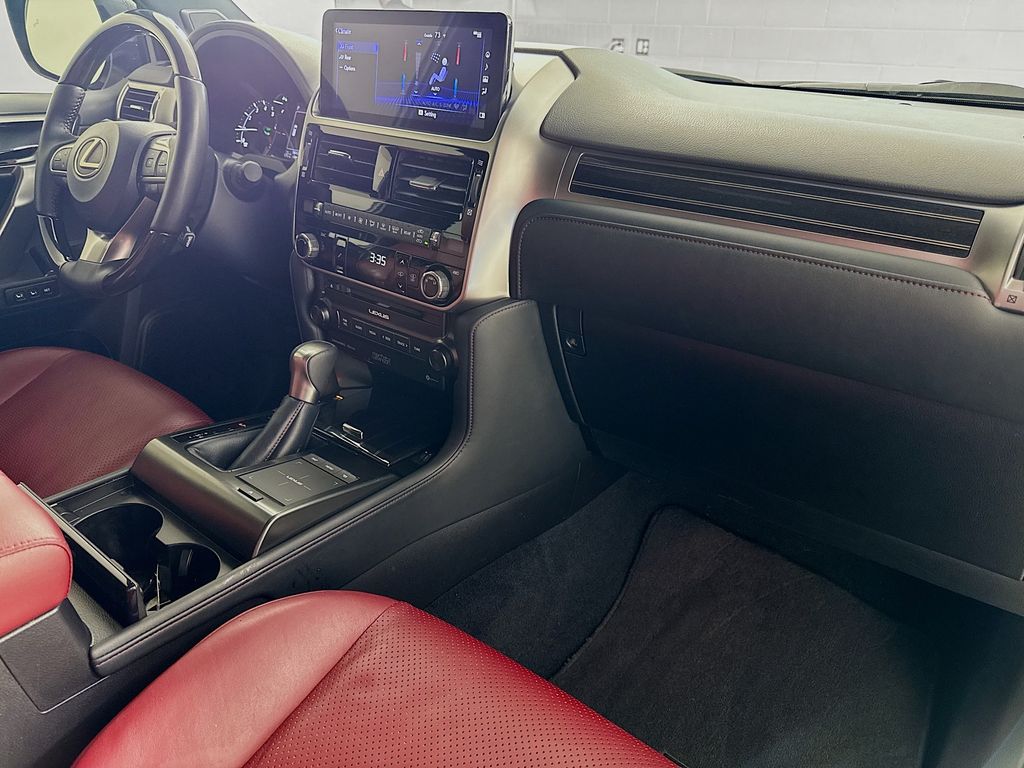 Thumbnail: 2023 Lexus GX - 30