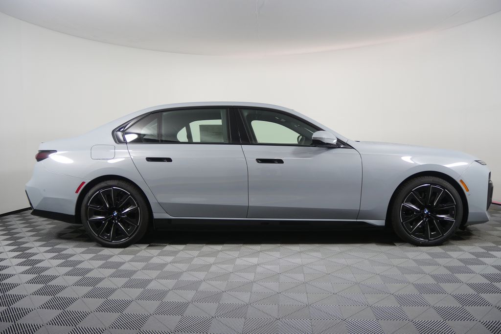 Thumbnail: 2026 BMW i7 - 2