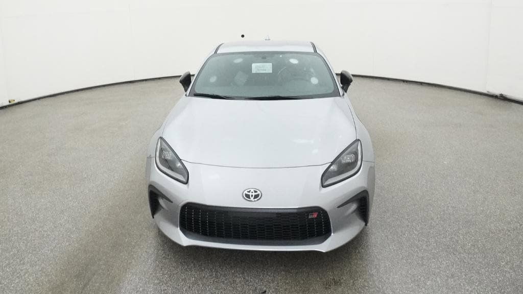 Thumbnail: 2025 Toyota GR86 - 17