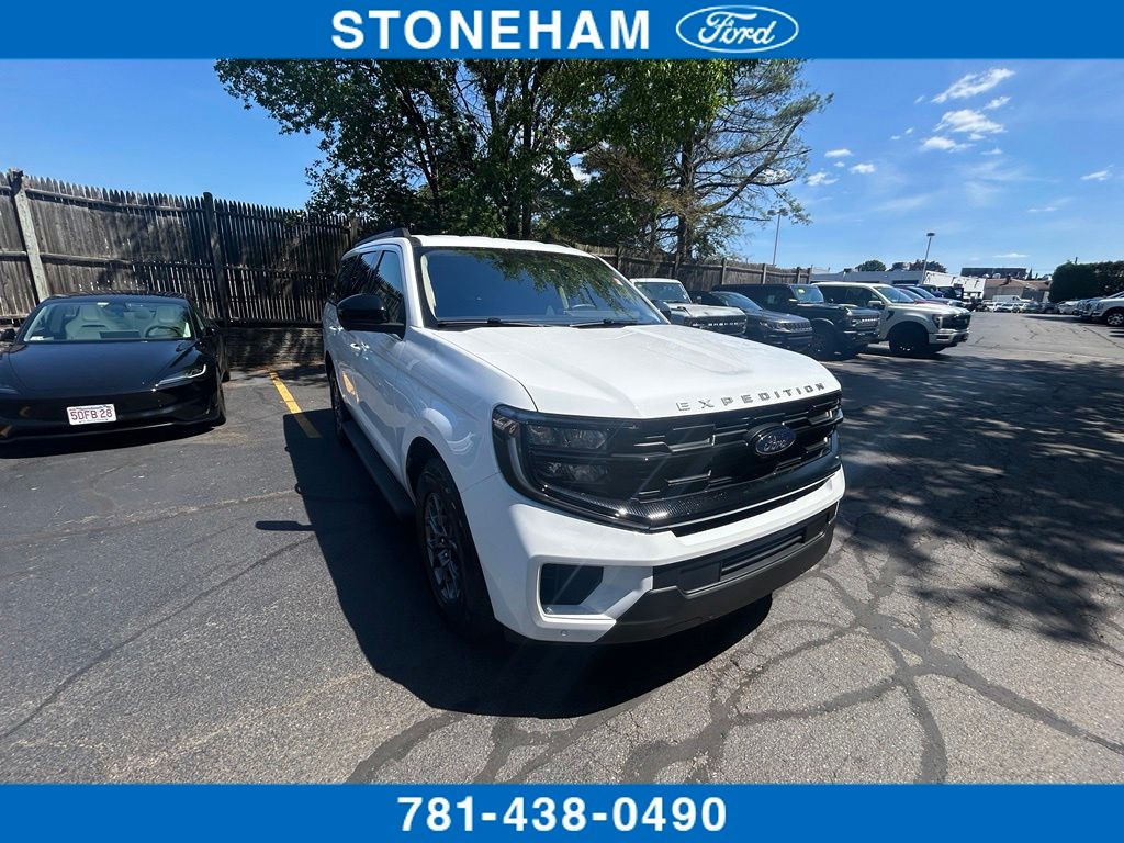 Oxford White 2025 Ford Expedition SUV / Crossover Four-Wheel Drive Automatic