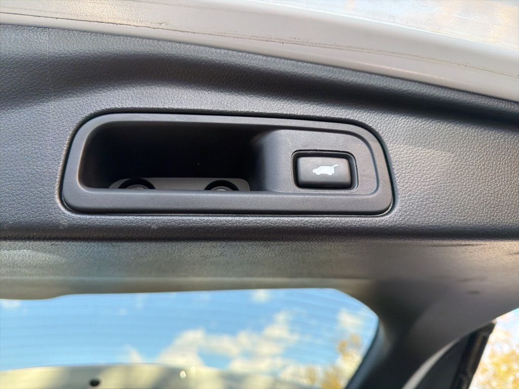 Thumbnail: 2022 Honda Pilot - 25