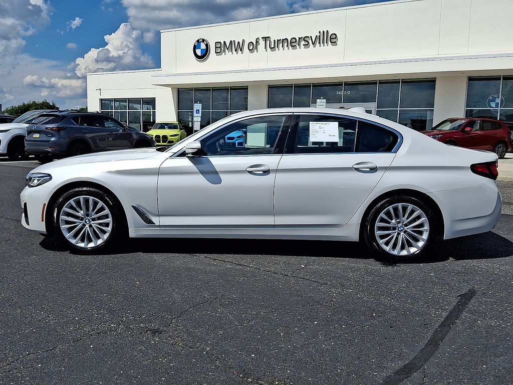 Thumbnail: 2023 BMW 5 Series - 7