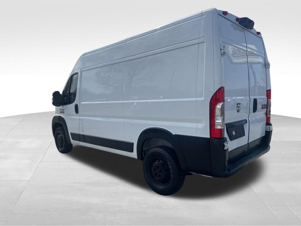 Used 2019 White Ram Base image 2