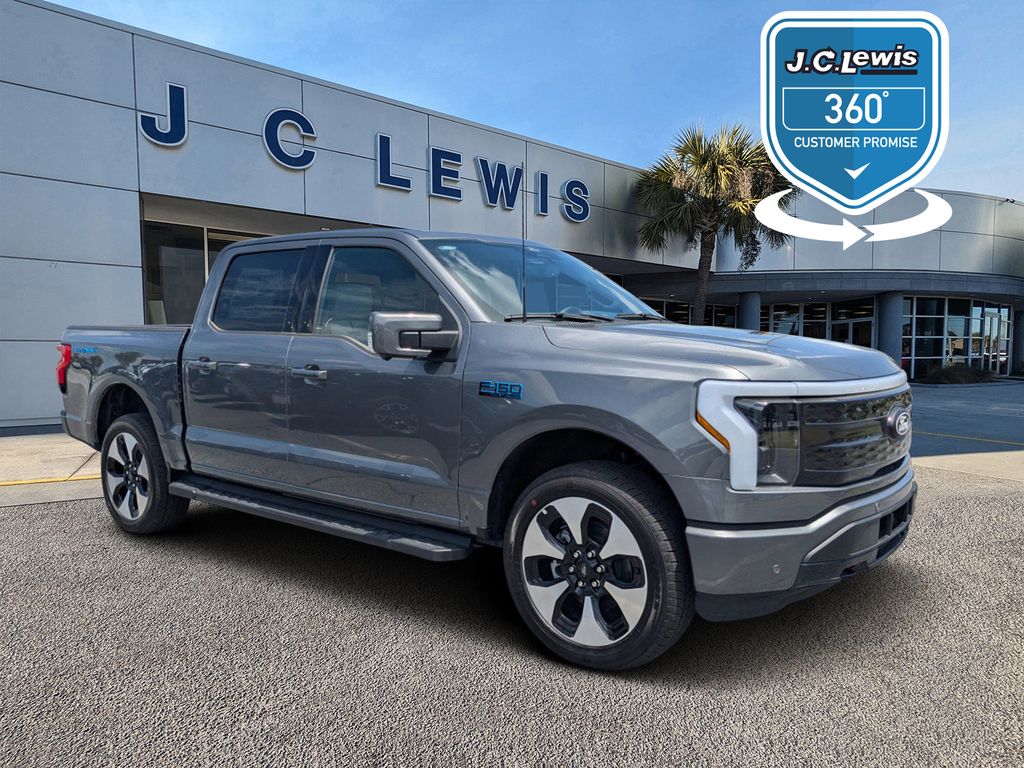 2025 Ford F-150 Lightning Platinum