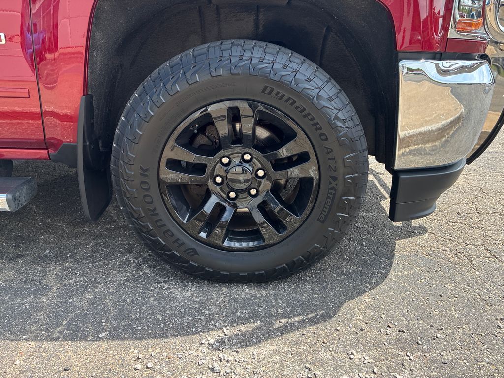 2019 Chevrolet Silverado 1500 LD LT - 8