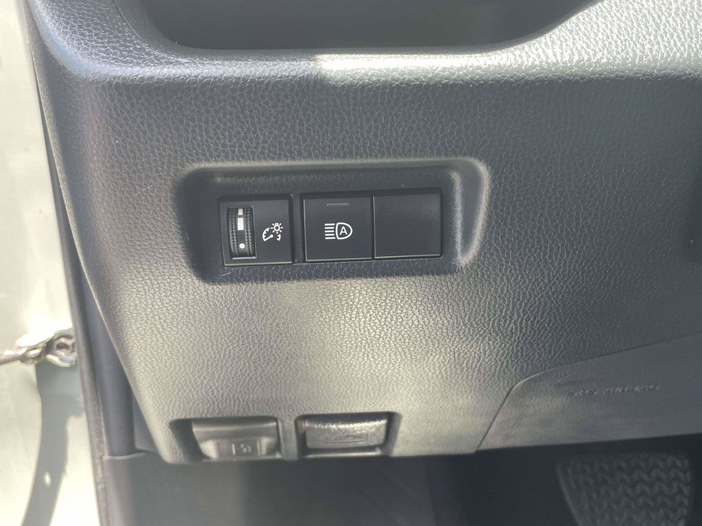 Used 2023  Toyota XLE image 20
