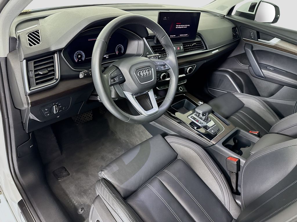 Thumbnail: 2023 Audi Q5 - 9