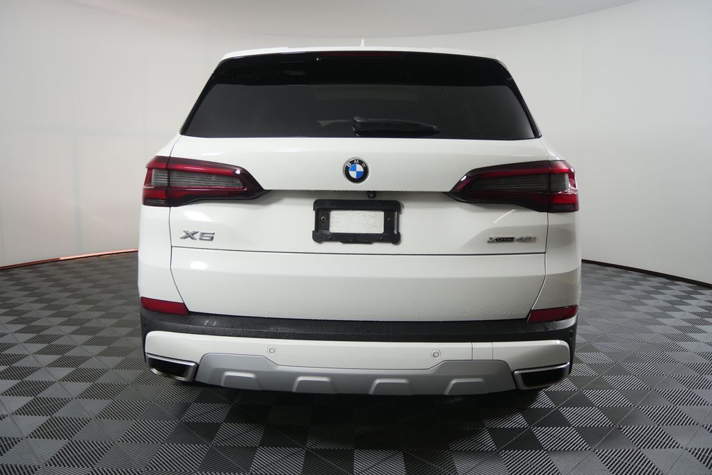 Thumbnail: 2021 BMW X5 - 4