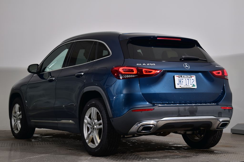 2021 Mercedes-Benz GLA 250 4MATIC 3