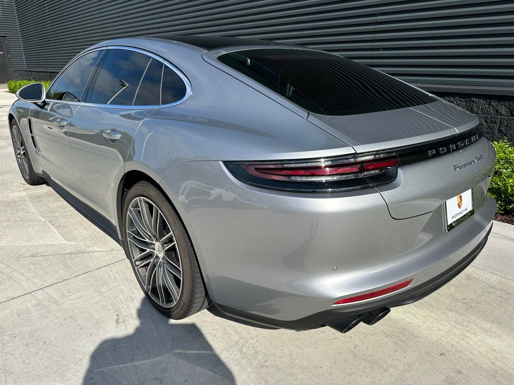 2017 Porsche Panamera Turbo 3