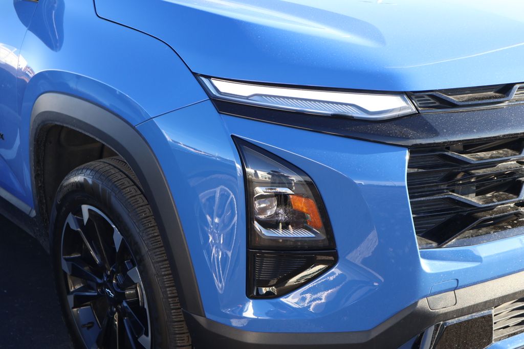 Thumbnail: 2025 Chevrolet Equinox - 4