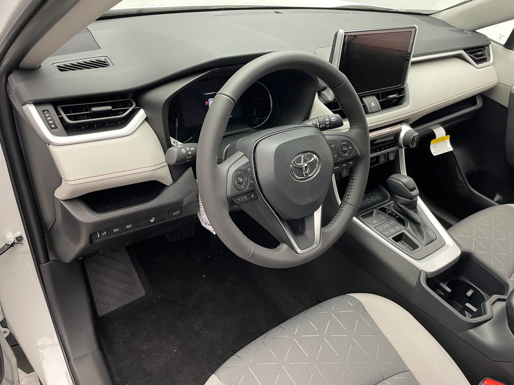 Thumbnail: 2025 Toyota RAV4 - 9