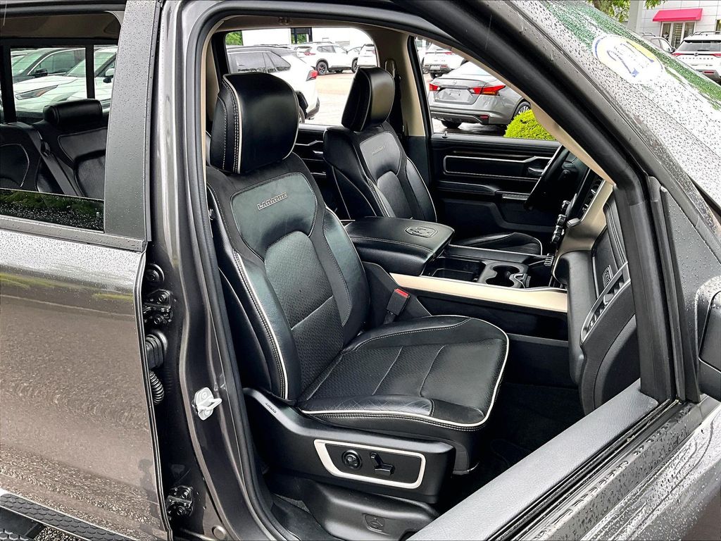 2021 Ram 1500 — photo 10