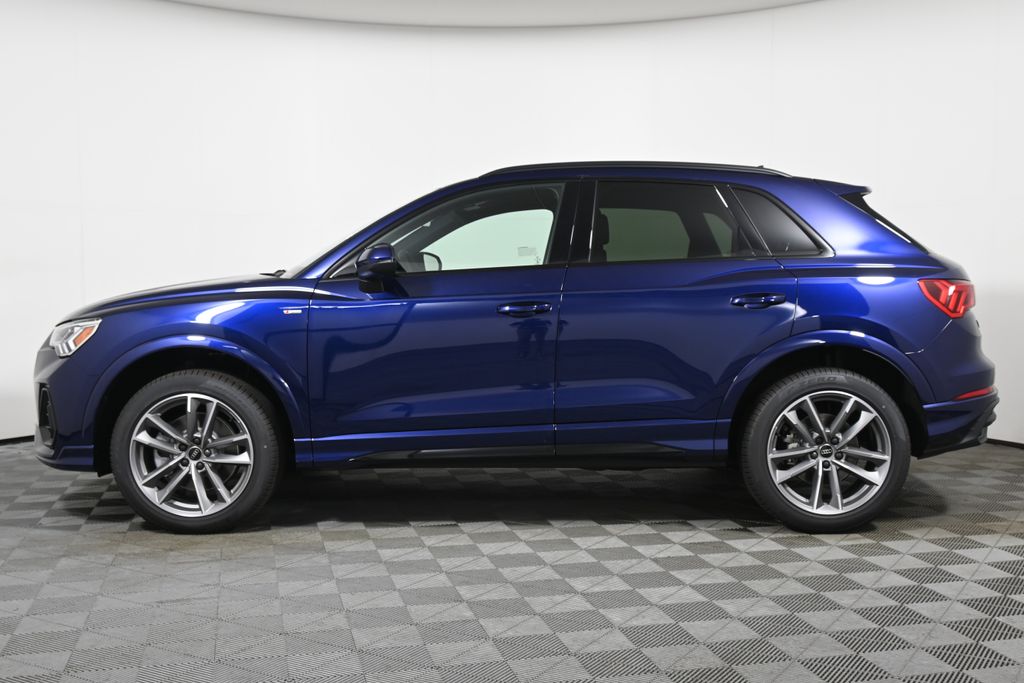 Thumbnail: 2025 Audi Q3 - 2