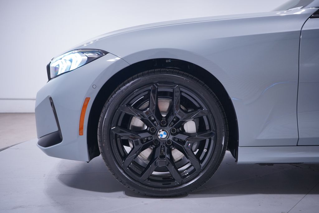 Thumbnail: 2026 BMW 3 Series - 2