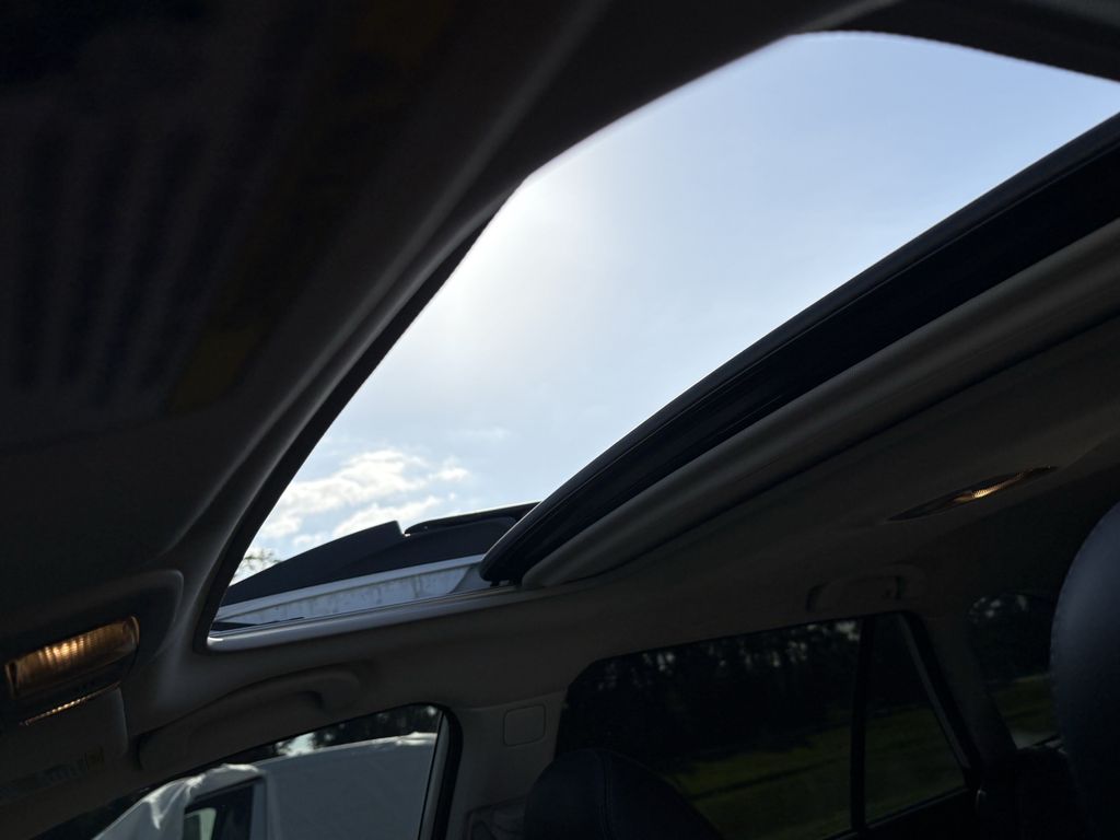 2016 Subaru Outback 2.5i White at Gullo Toyota
