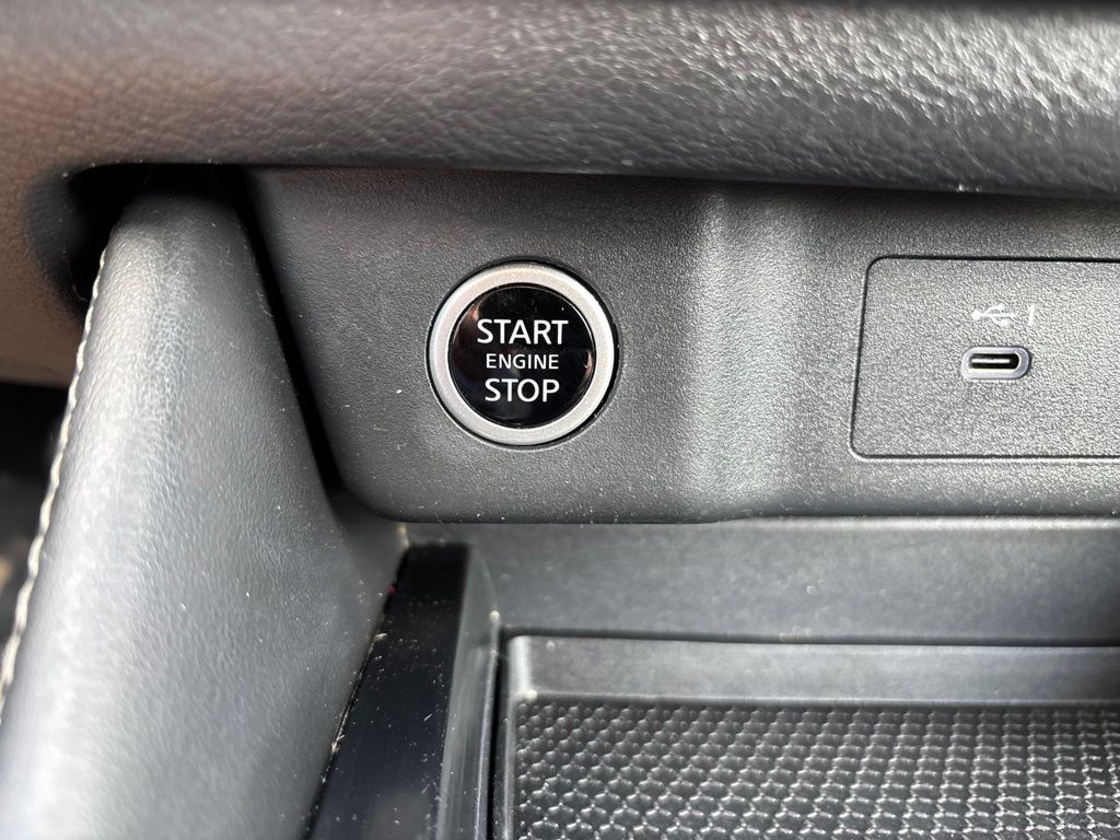 Used 2023 Nissan Rogue SUV