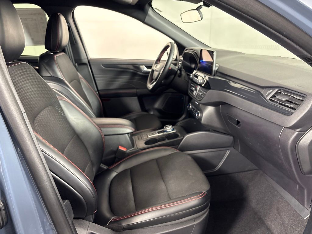 Thumbnail: 2025 Ford Escape - 8