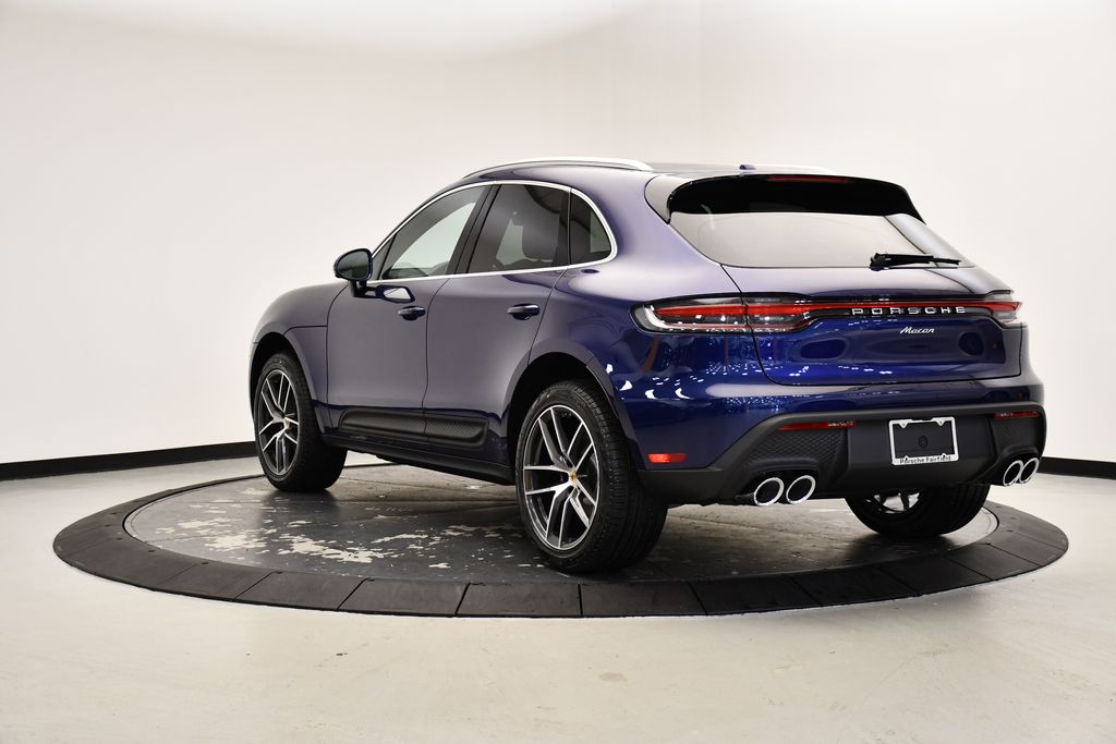 Thumbnail: 2025 Porsche Macan - 3