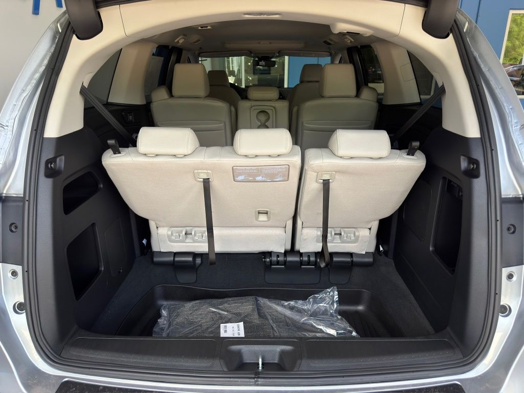 2026 Honda Odyssey EX-L Silver at Classic Honda Galveston