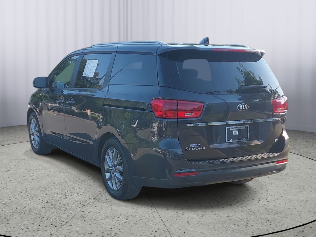 Used 2020 Gray Kia EX image 5