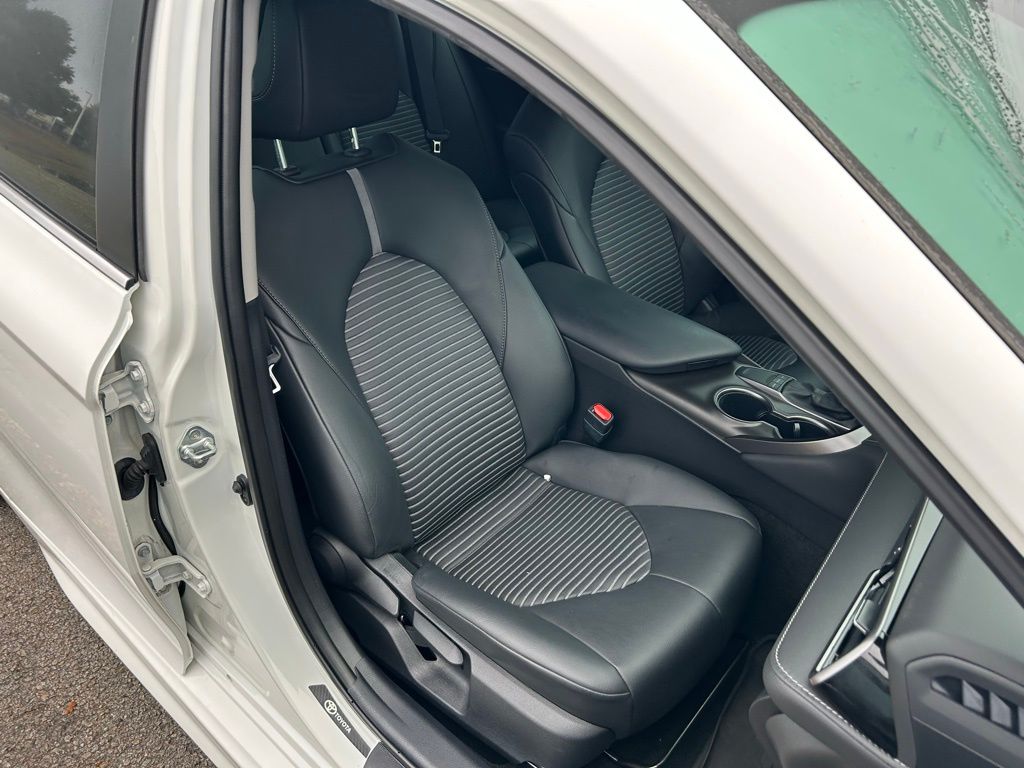 Thumbnail: 2023 Toyota Camry - 15