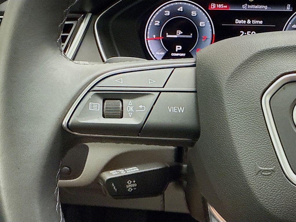 Thumbnail: 2022 Audi Q5 - 11