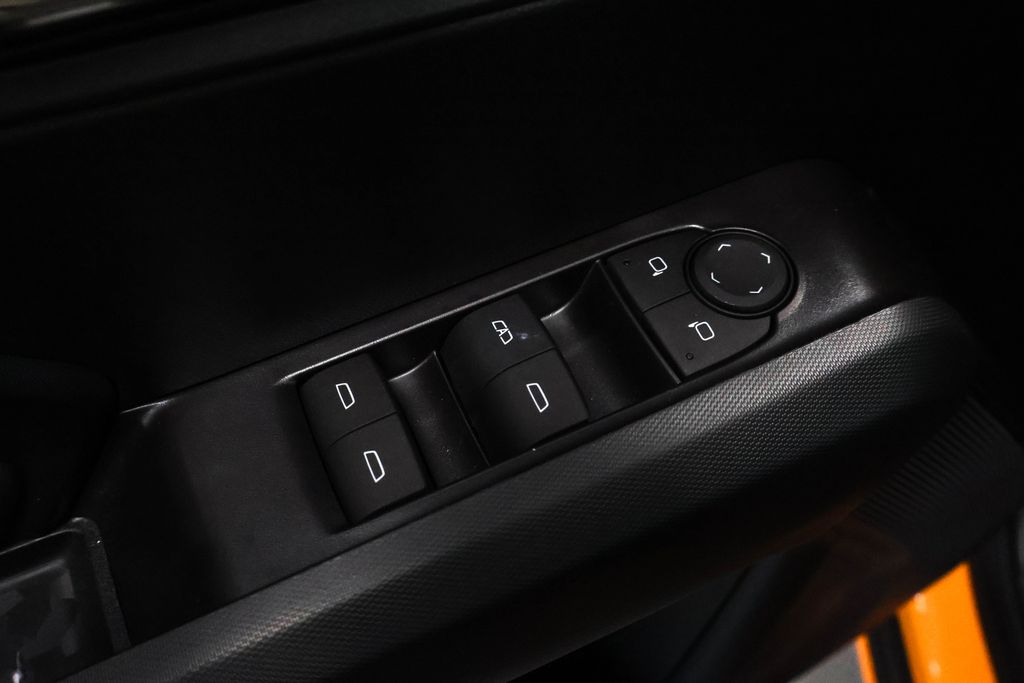 2025 Chevrolet Colorado LT 18