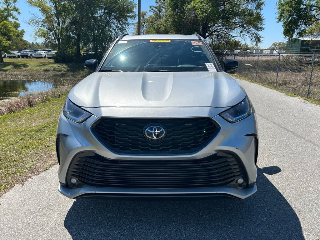 Thumbnail: 2025 Toyota Highlander - 8