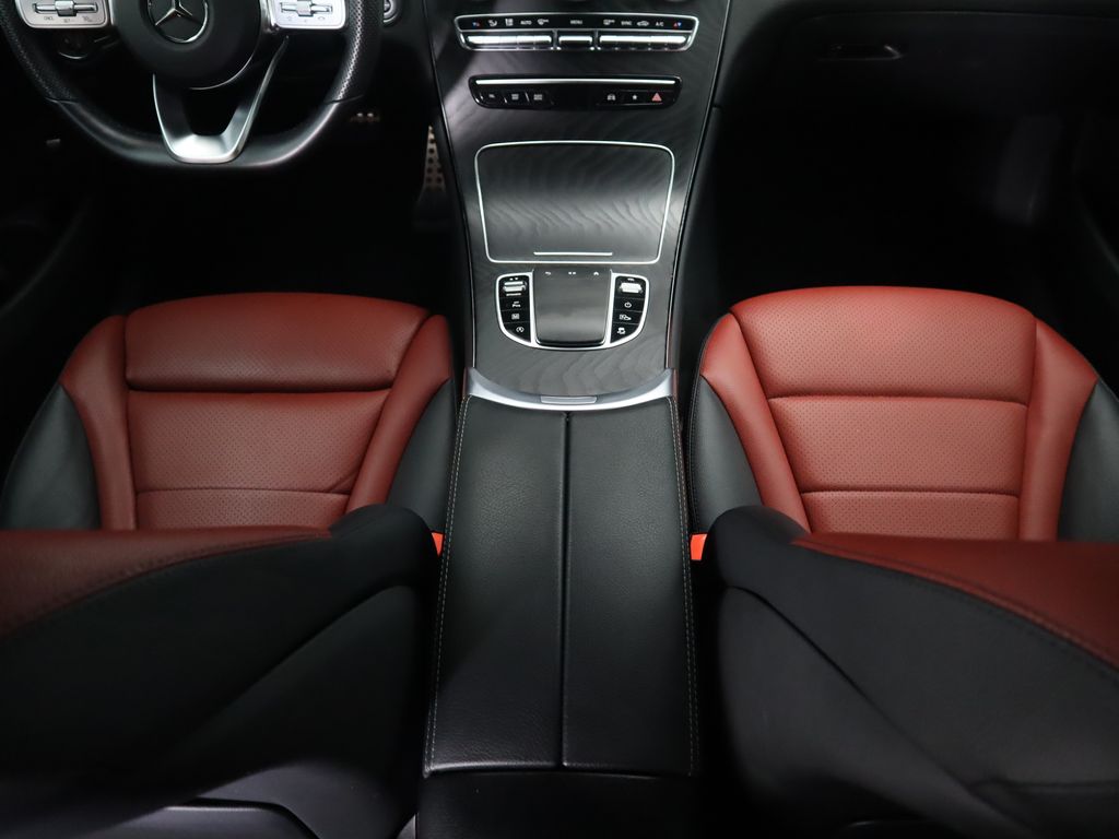 Thumbnail: 2022 Mercedes-Benz GLC - 16