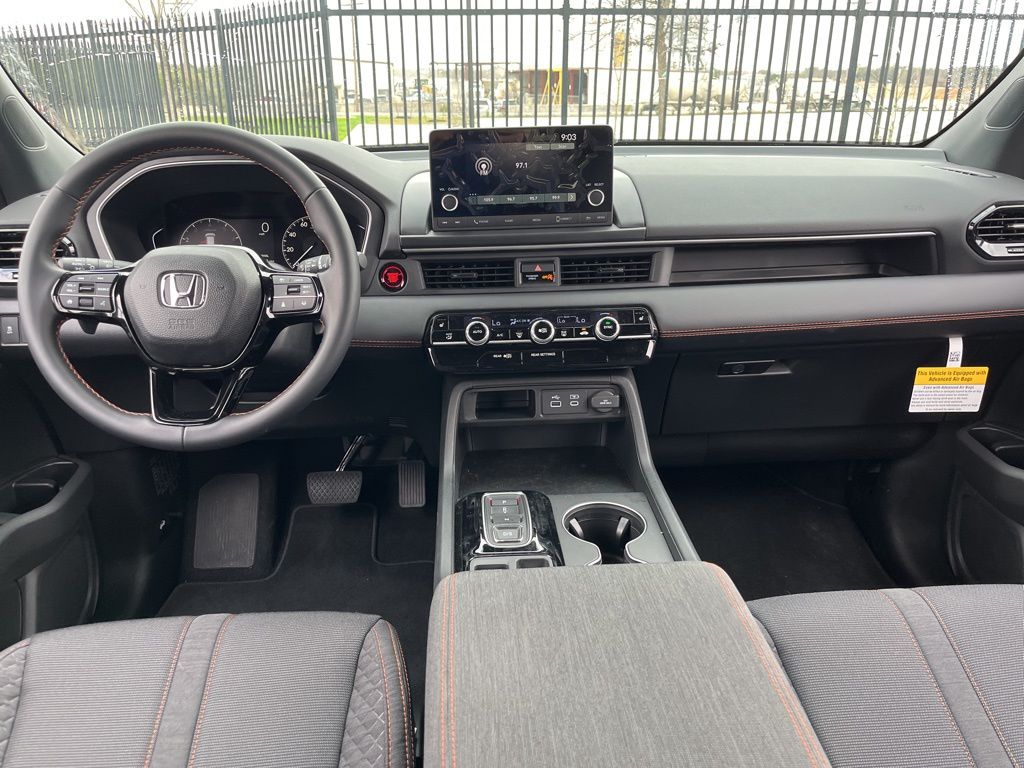 Thumbnail: 2025 Honda Pilot - 15