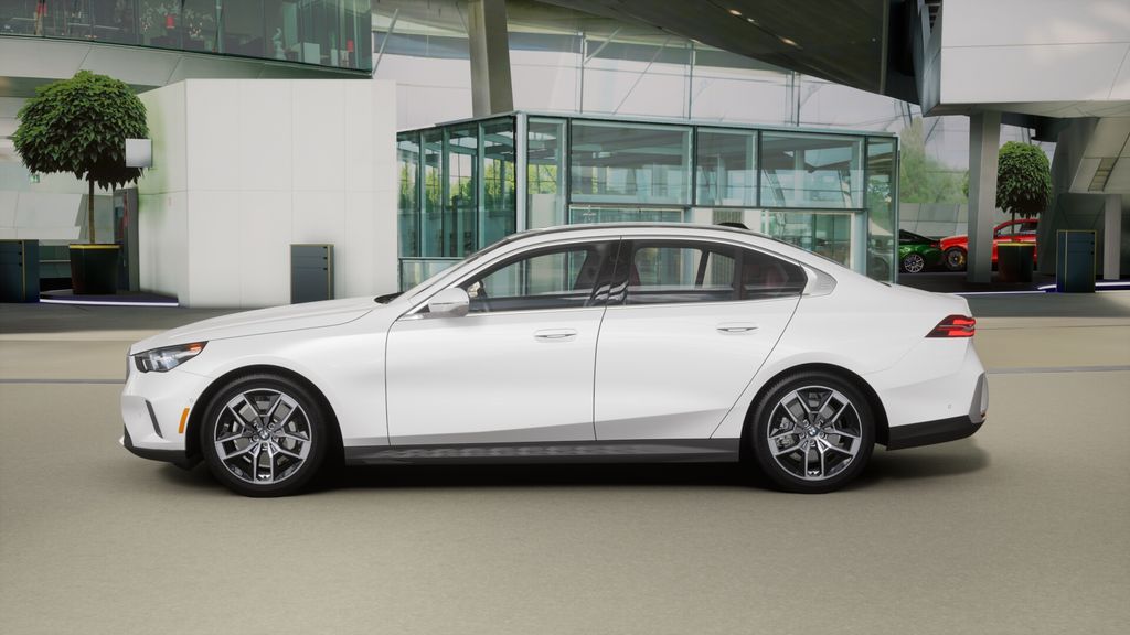Thumbnail: 2026 BMW 5 Series - 31