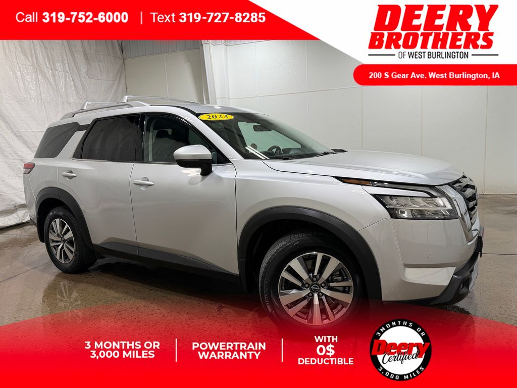2023 Nissan Pathfinder SL 4WD