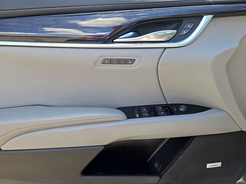 2013 Cadillac XTS