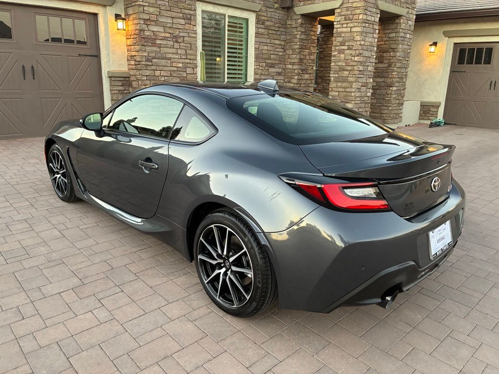 Thumbnail: 2025 Toyota GR86 - 6