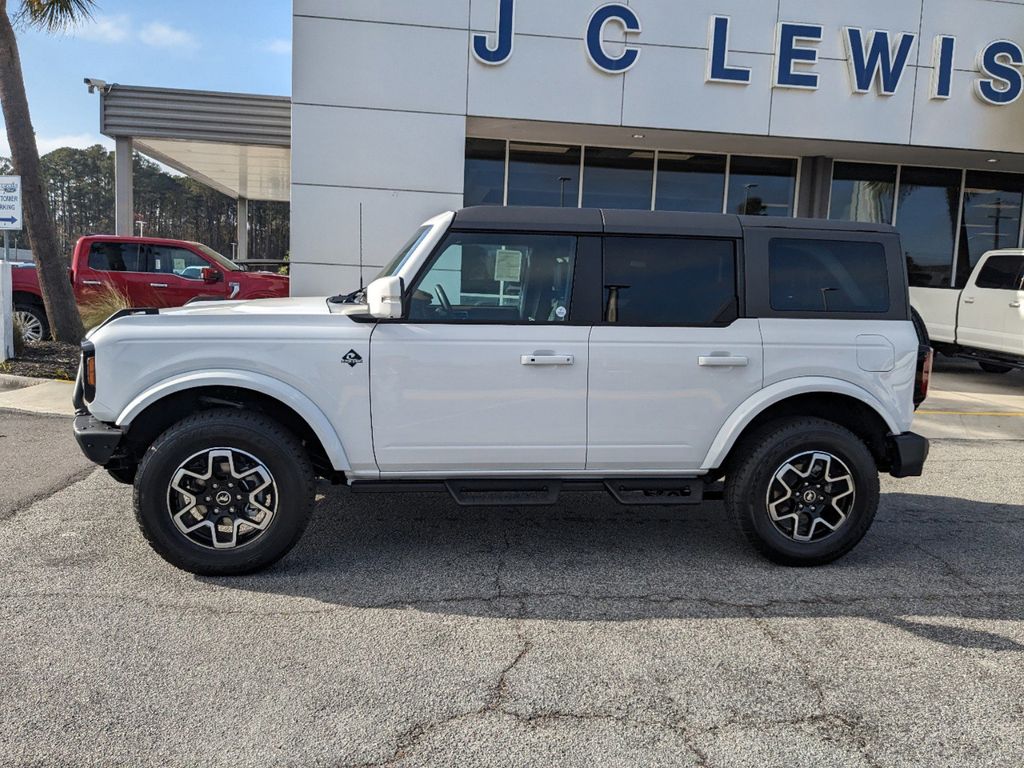 2024 Ford Bronco Outer Banks