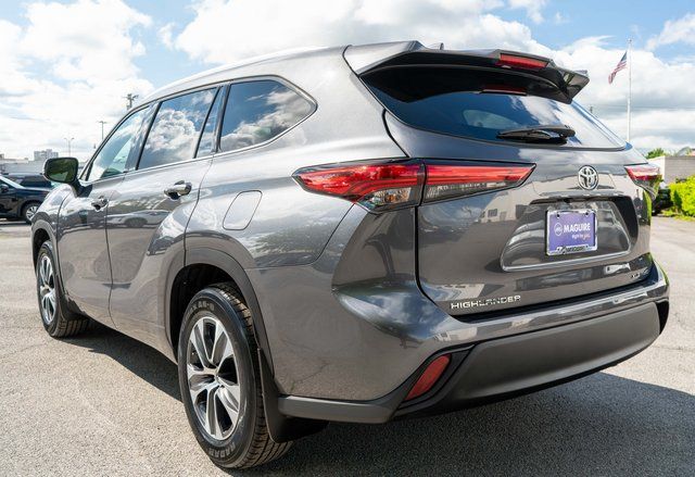 2022 Toyota Highlander XLE Gray at Auto Express Mitsubishi