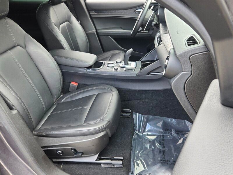 2024 ALFA ROMEO Stelvio - $22,812