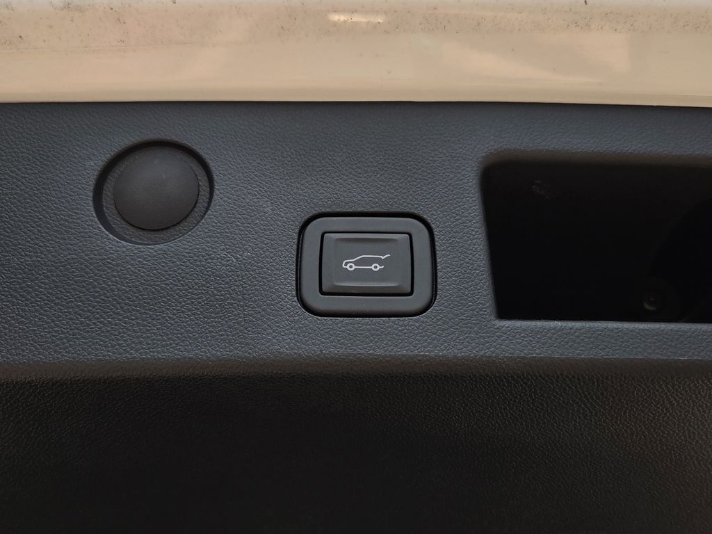 Used 2025 Chevrolet Equinox SUV