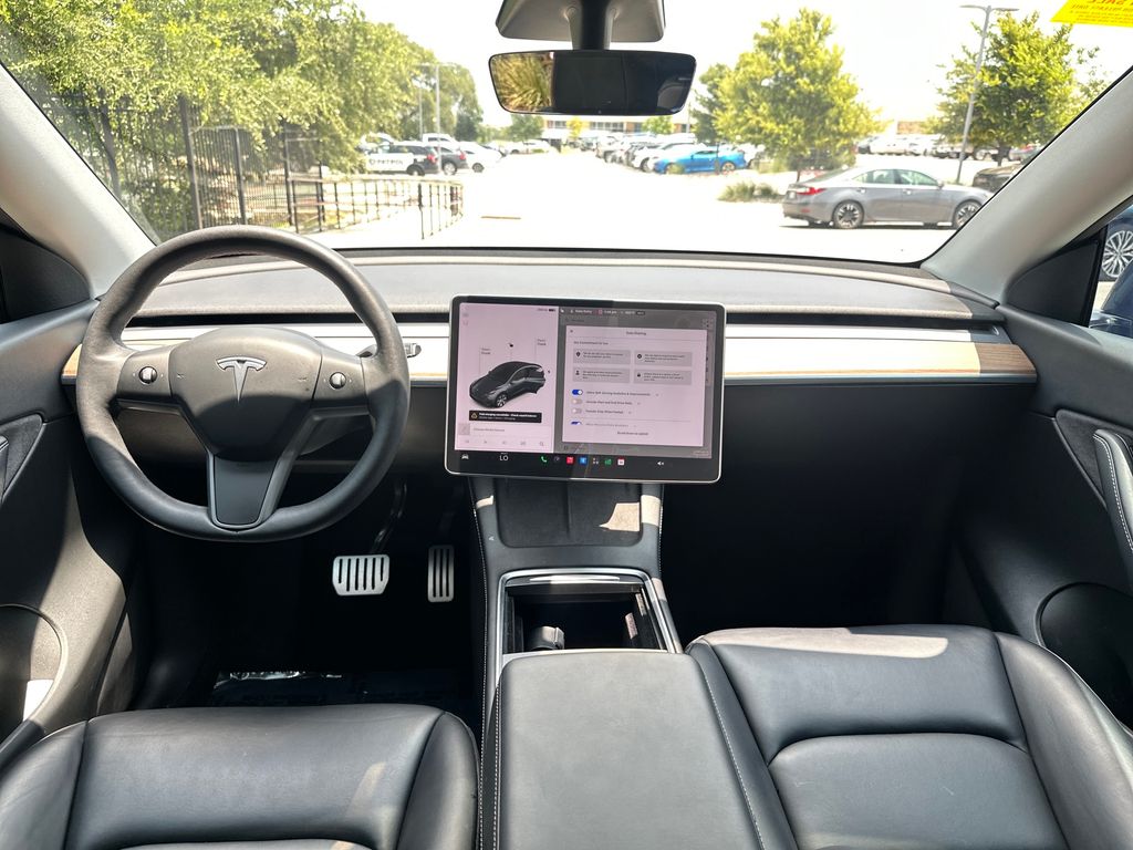 Used Car 2022 Tesla Model Y  Long Range For Sale Under $35,000 In Austin, Texas