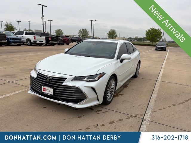 Pearl 2022 Toyota Avalon Limited FWD Sedan Front-Wheel Drive 8-Speed Automatic