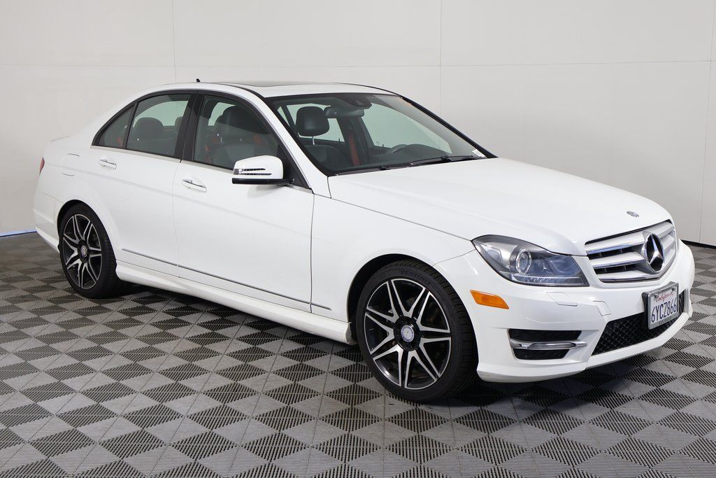 Thumbnail: 2013 Mercedes-Benz C-Class - 2