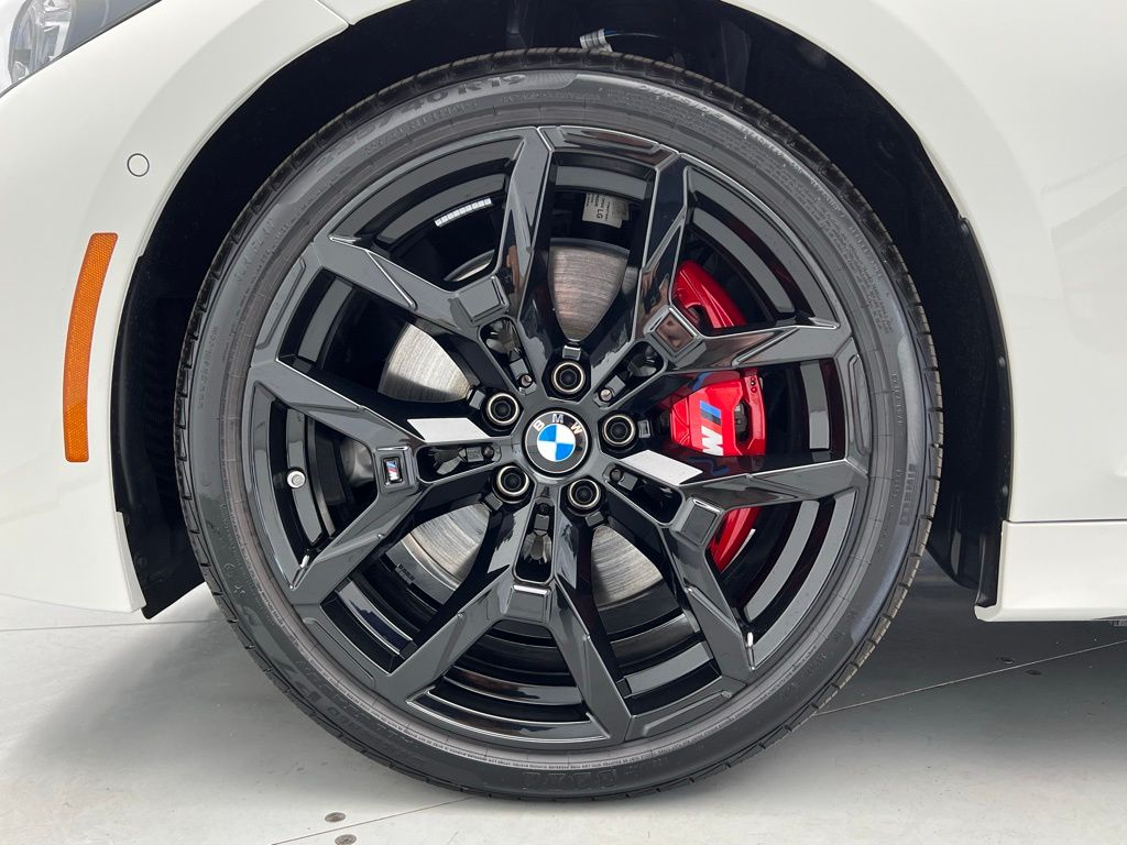 2025 BMW 3 Series M340i 24