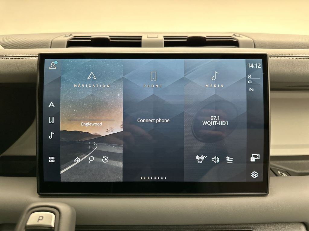 Thumbnail: 2025 Land Rover Defender - 19