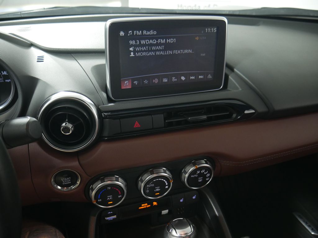 Thumbnail: 2017 Mazda MX-5 Miata - 17