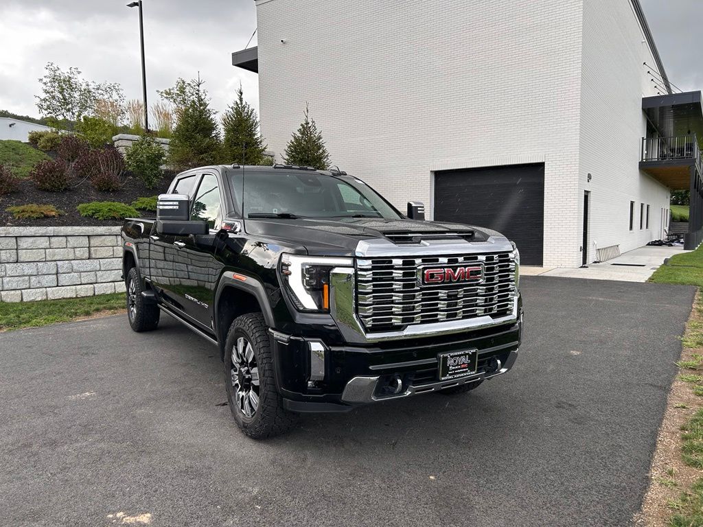 Onyx Black 2024 GMC Sierra 2500HD Pickup Truck Four-Wheel Drive Automatic